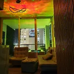 King\'S Apartments 201